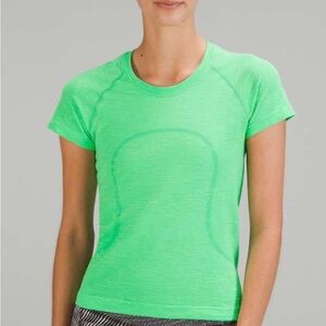 🌴💚Neon Swiftly Lululemon tee